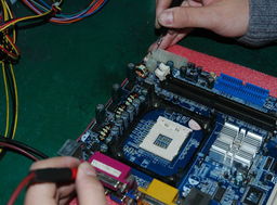 市橋電腦維修，為何選擇廣州欣誠(chéng)科技服務(wù)公司？